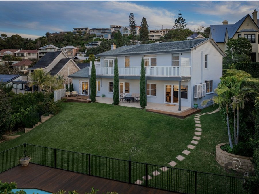 15 Hillcrest Road, Merewether